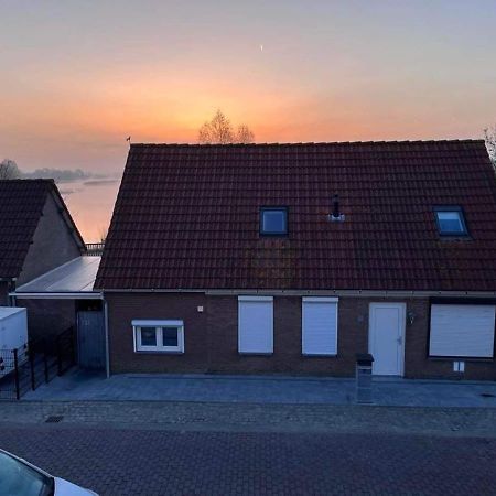 Comfortabele Woning Met Omheinde Tuin Aan Water Voor 12 P أوستبورغ المظهر الخارجي الصورة