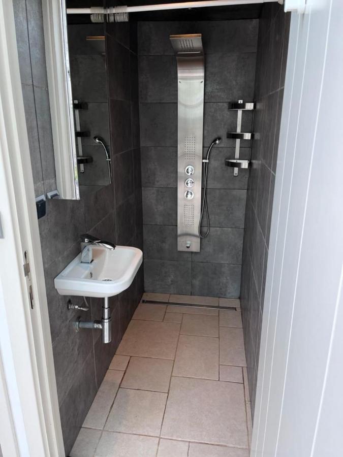 Comfortabele Woning Met Omheinde Tuin Aan Water Voor 12 P أوستبورغ المظهر الخارجي الصورة