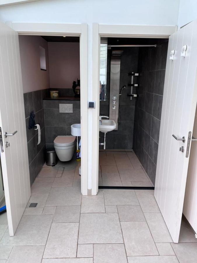 Comfortabele Woning Met Omheinde Tuin Aan Water Voor 12 P أوستبورغ المظهر الخارجي الصورة